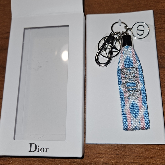 Dior Accessories - Dior Pink and Blue Patterned Key Holder